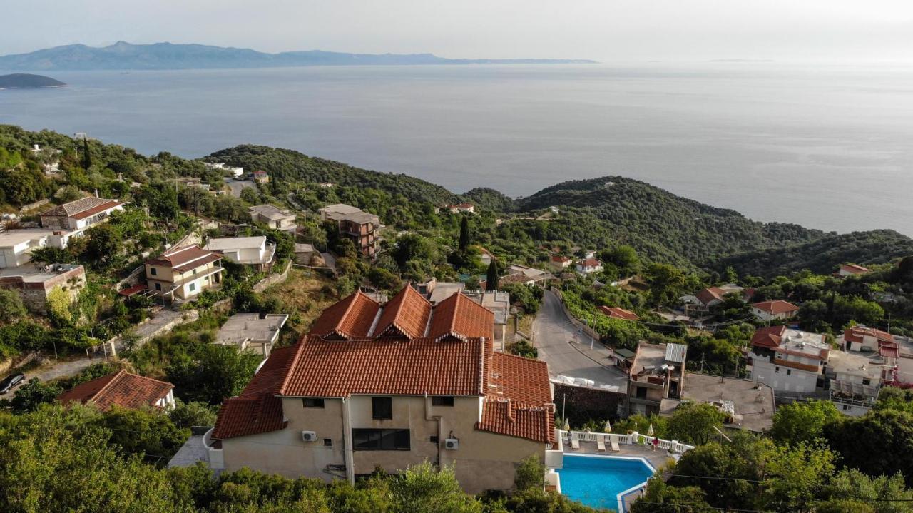 Paradise Lukova Hotel Exterior foto
